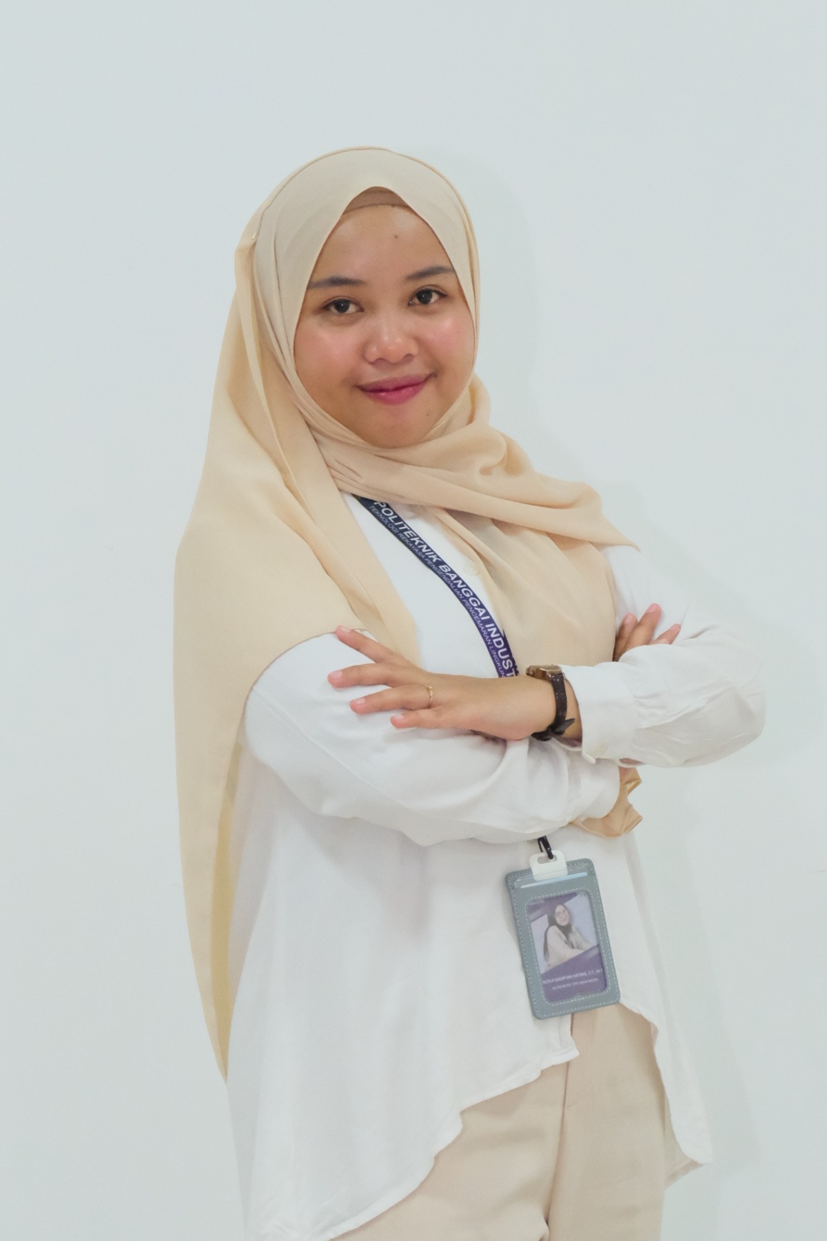 Ibu Rizka Wahyuni